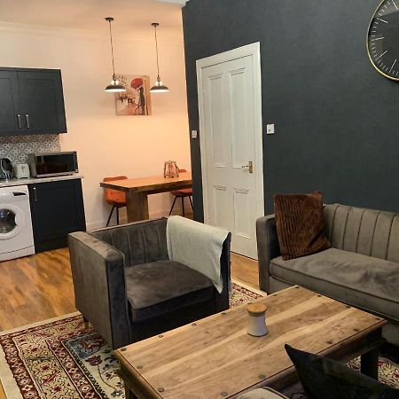 Glamours Stylish Victorian Apartment Near City Centre เอดินบะระ ภายนอก รูปภาพ