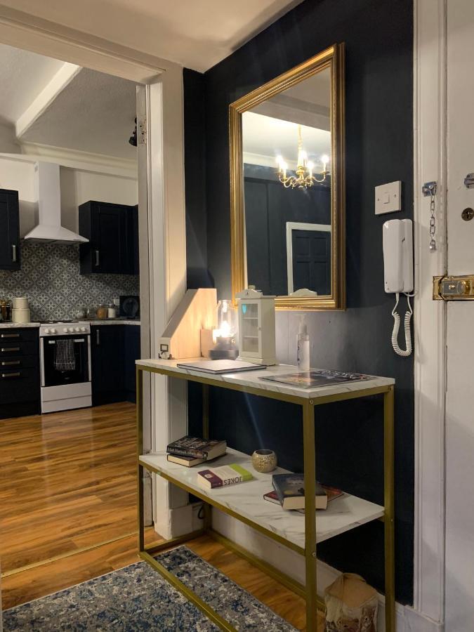 Glamours Stylish Victorian Apartment Near City Centre เอดินบะระ ภายนอก รูปภาพ