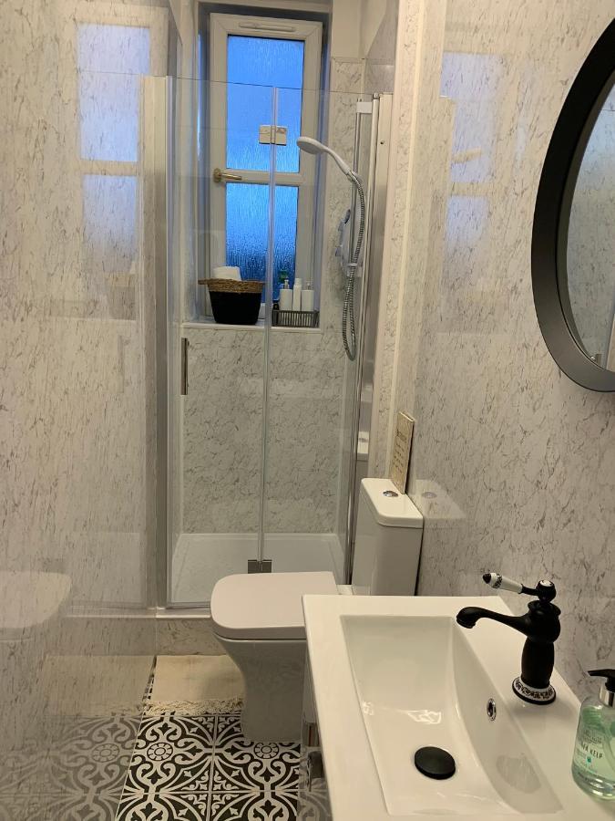 Glamours Stylish Victorian Apartment Near City Centre เอดินบะระ ภายนอก รูปภาพ